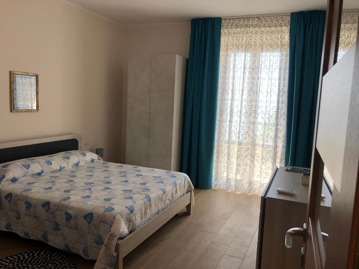 Case Pagano Mare Taormina Bagian luar foto